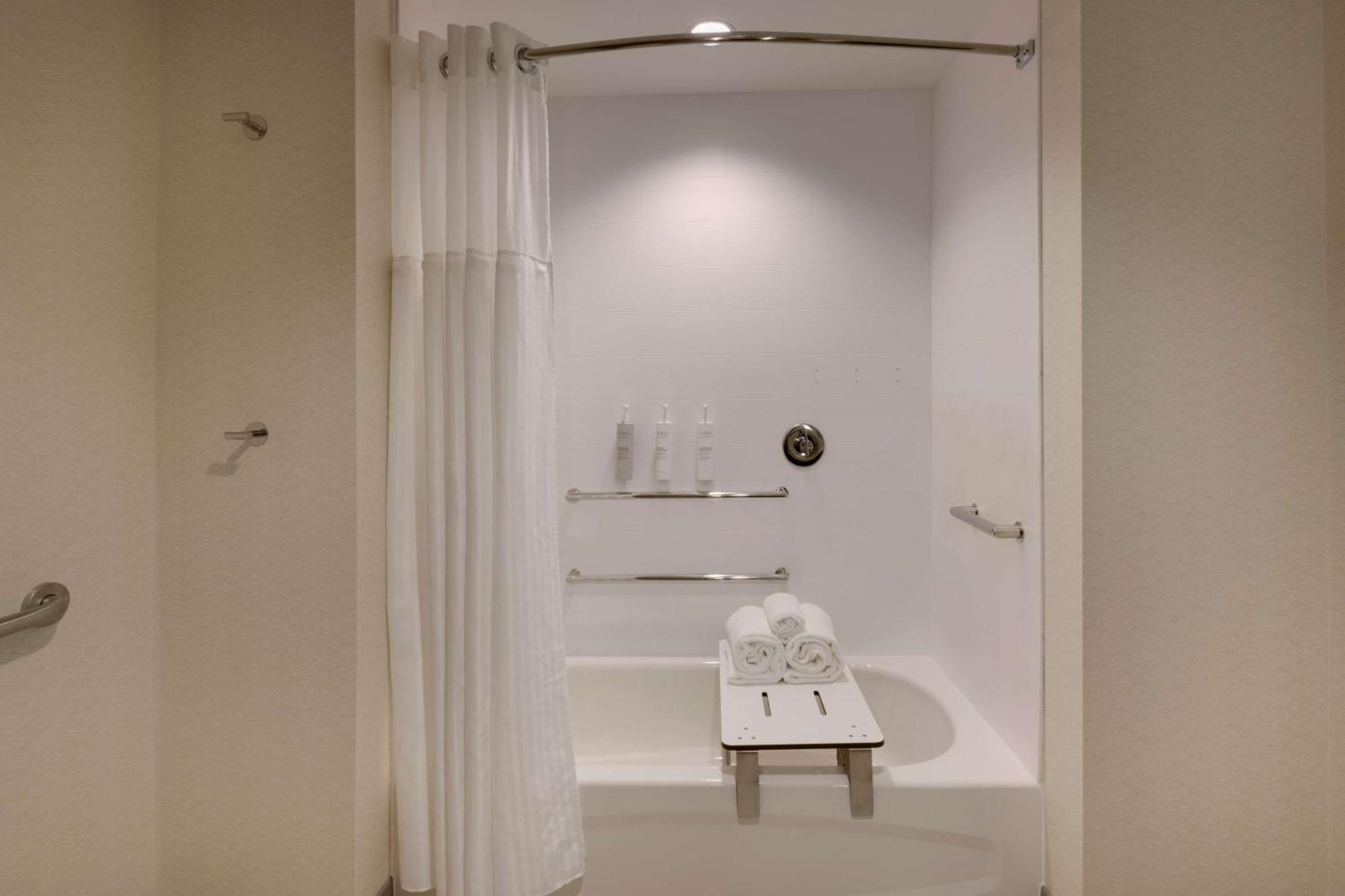 Hilton Garden Inn Haymarket Luaran gambar